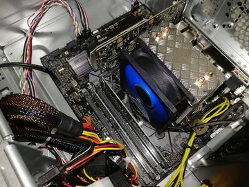 探秘電腦機(jī)箱內(nèi)部 認(rèn)識(shí)計(jì)算機(jī)主機(jī)核心硬件